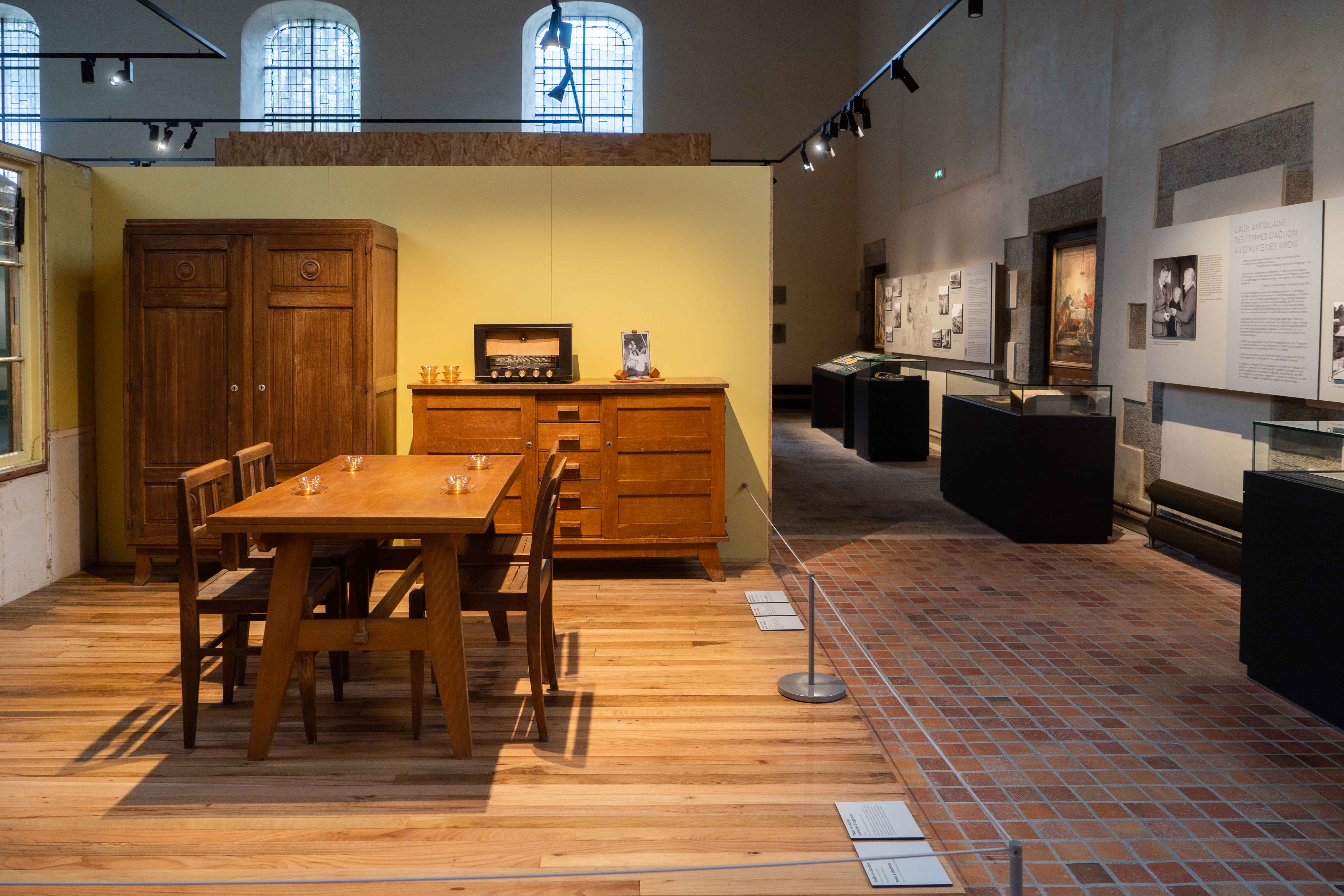 Baraquement et mobilier d'urgence